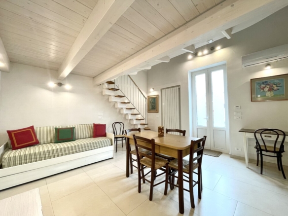 interno-casa-vacanze-a-tiggiano-salento-domura